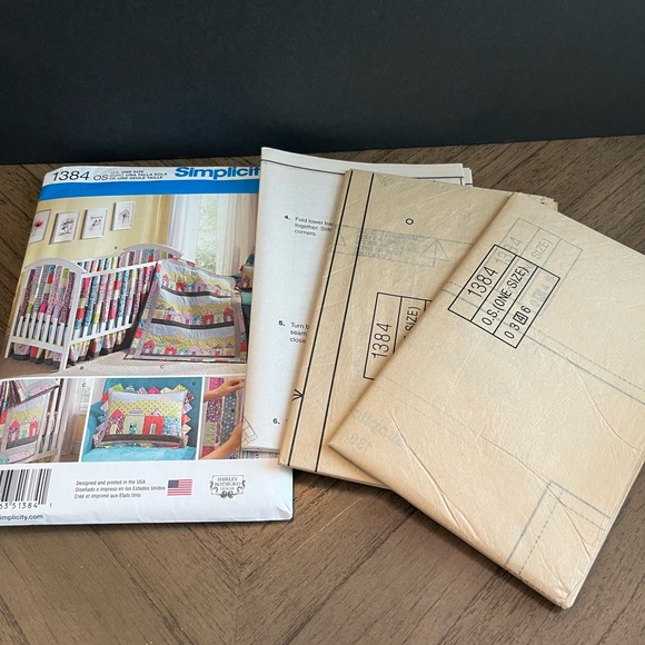 2014 Simplicity 1384 Sewing Pattern Crib Sheet Dust Ruffle Quilt Pillow NEW - Picture 3 of 3
